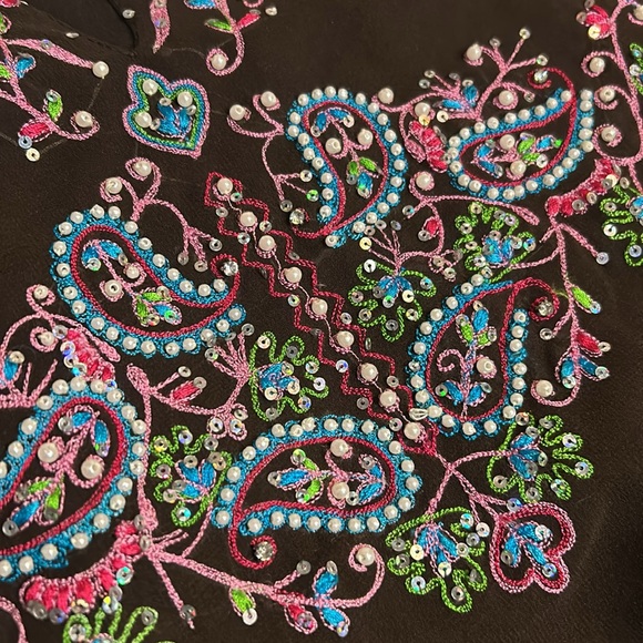Mughal Collection saree beaded sequined and embroidered silky pink trim - Picture 4 of 6